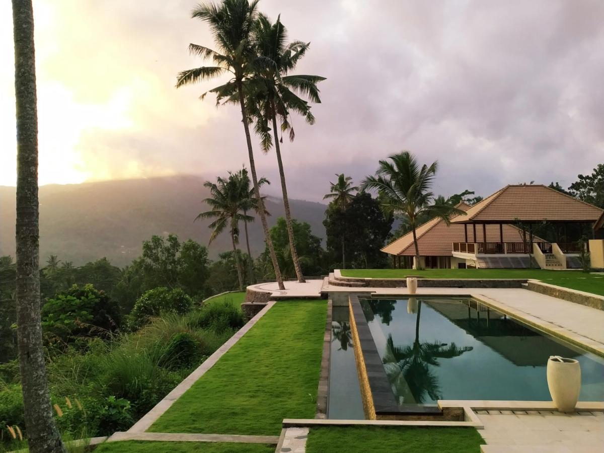 Palmterrace Hotel *